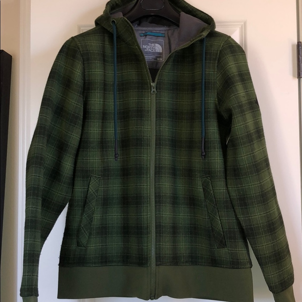 Men’s North Face jacket